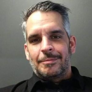 Meet your Posher, Marc-andré